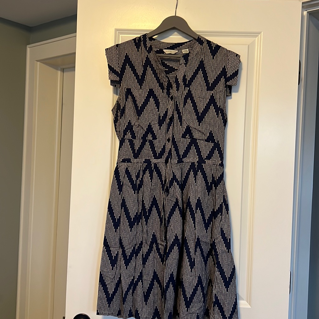 Women’s Cap-Sleeve Dress!
